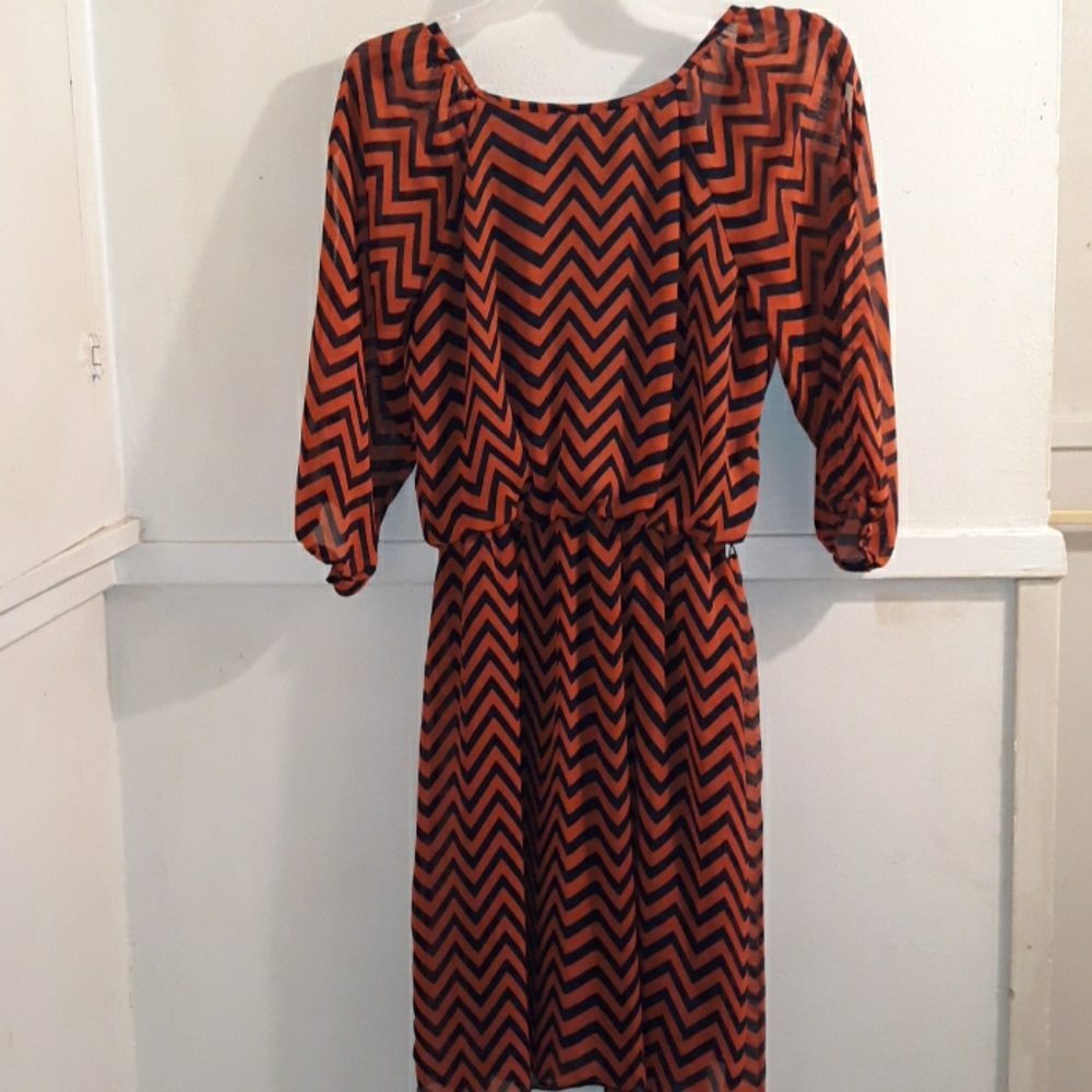 Nice sheer,dress,quarter sleeve